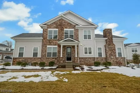 12 Stone Ct, Morristown, NJ 07960