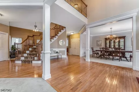 36 Crestview Dr, Clinton, NJ 08809 photo 4