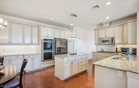 201 Metzger Dr, West Orange Twp, NJ 07052