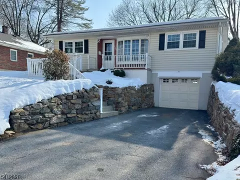 206 Victory Ave, Phillipsburg, NJ 08865
