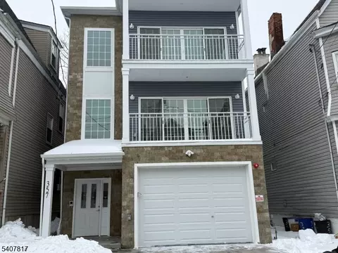 357-359 S 11th St, Newark, NJ 07103