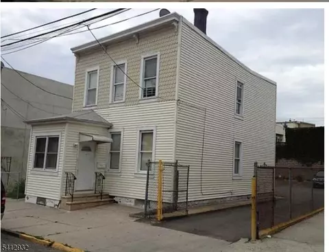 6115 Buchanan Pl #2, West New York, NJ 07093