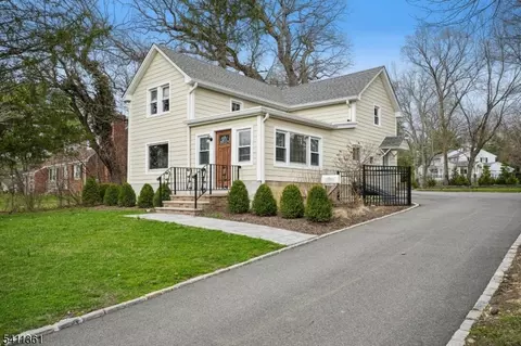 64 Shunpike Rd, Madison, NJ 07940