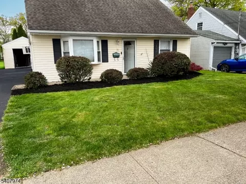 35 Rose Ter, Cedar Grove, NJ 07009