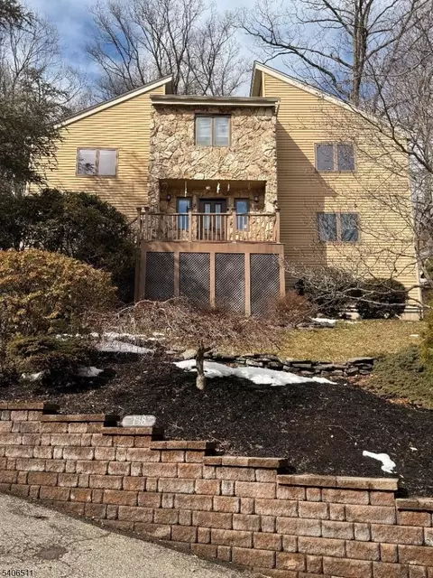 138 Shady Ln, Randolph, NJ 07869