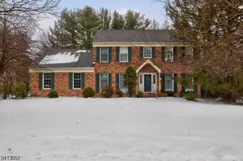 3 Turnburry Rd, Washington, NJ 07882