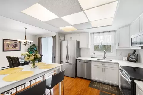 108 Hillside Ter E, Hackettstown, NJ 07840 photo 11