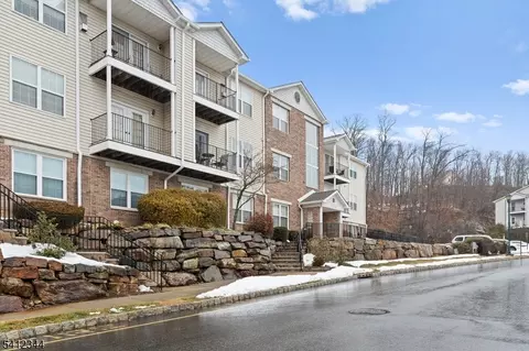 27 Mountainview Ct #27, Riverdale, NJ 07457