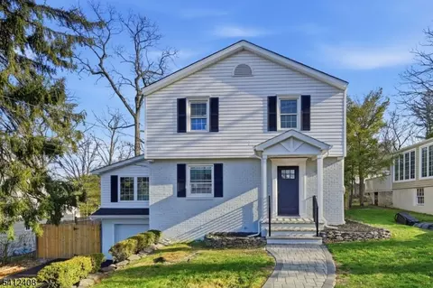 30 W Lawn Rd, Livingston, NJ 07039