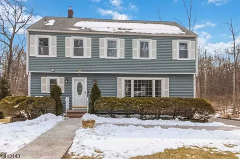 34 Sand Hill Rd, Morristown, NJ 07960