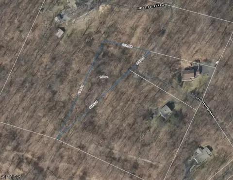5 Hillside Ter, Bethlehem Twp, NJ 08827