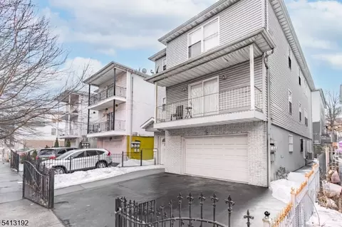 96 N 5th St, Newark, NJ 07107