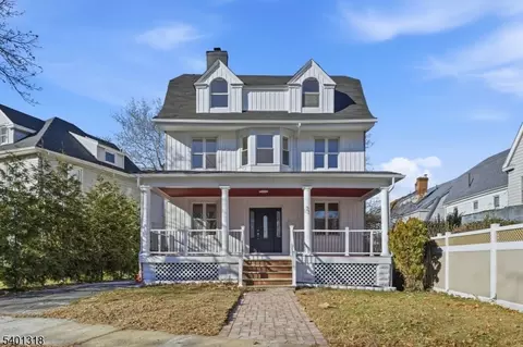 33 Midland Ave, East Orange, NJ 07017