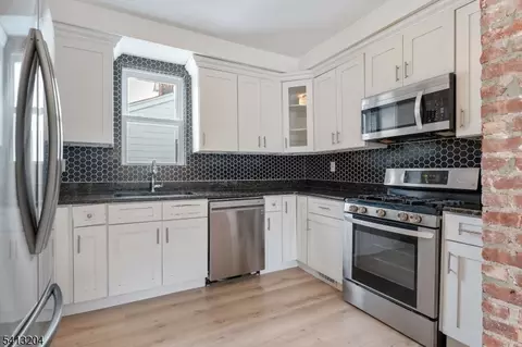7 Pine St, Bloomfield, NJ 07003 photo 16