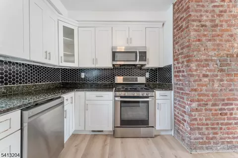 7 Pine St, Bloomfield, NJ 07003 photo 17