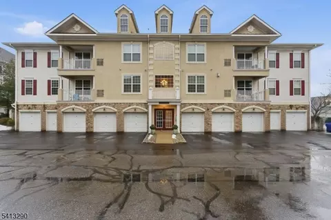 3 Slate Ct UNIT C3, Woodland Park, NJ 07424