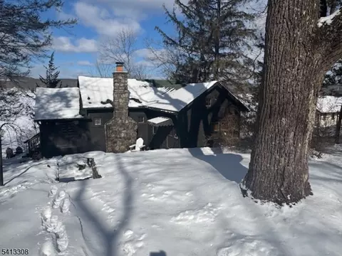 1031 County Road 619, Newton, NJ 07860