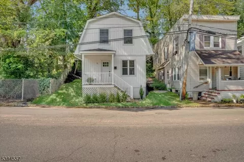 Exterior - 5 Brookside Dr, Millburn, NJ 07041 photo 1 of 2