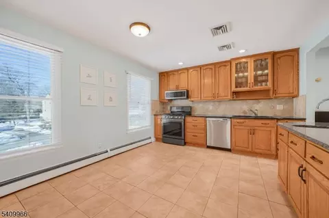 10 Stuart Ct, Pine Brook, NJ 07058 photo 8