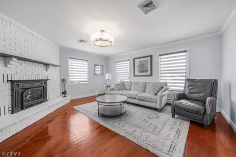 10 Stuart Ct, Pine Brook, NJ 07058 photo 6
