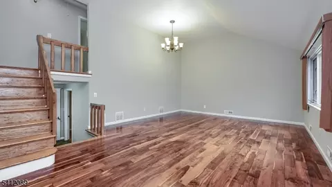 17 Clifford Dr, Wayne, NJ 07470 photo 8