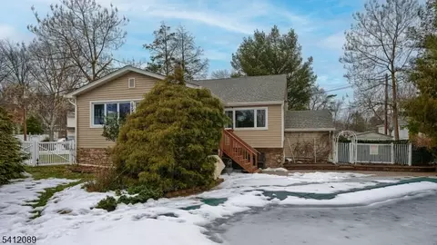 17 Clifford Dr, Wayne, NJ 07470 photo 32
