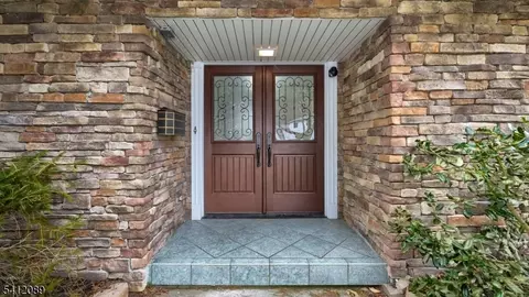 17 Clifford Dr, Wayne, NJ 07470 photo 5
