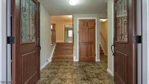 17 Clifford Dr, Wayne, NJ 07470 photo 6