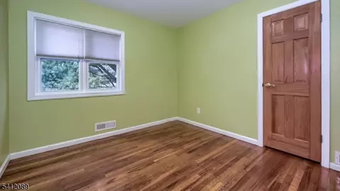 17 Clifford Dr, Wayne, NJ 07470 photo 24