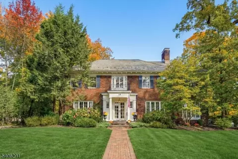15 Lincoln St, Glen Ridge, NJ 07028
