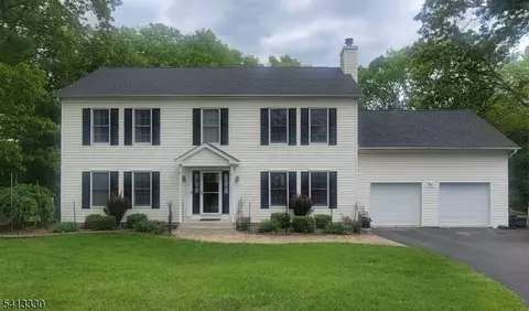 19 Midland Dr, Great Meadows, NJ 07838