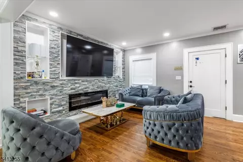 Living - 9 Wayne Pl, Nutley, NJ 07110 photo 1 of 2