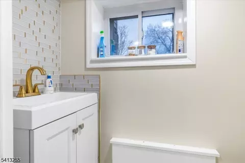 Bath - 9 Wayne Pl, Nutley, NJ 07110 photo 4 of 4