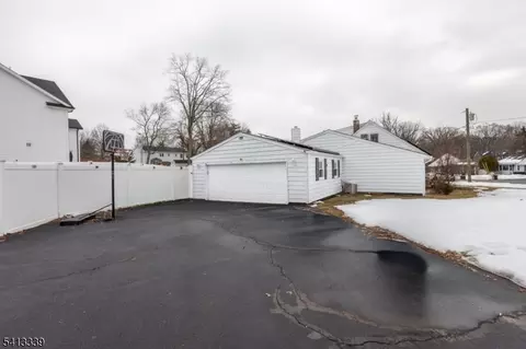 5 Ferndale Rd, Wayne, NJ 07470 photo 3