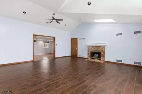 5 Ferndale Rd, Wayne, NJ 07470 photo 6