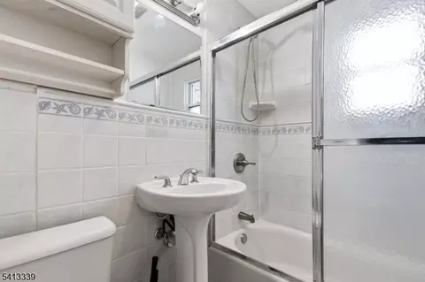 5 Ferndale Rd, Wayne, NJ 07470 photo 19