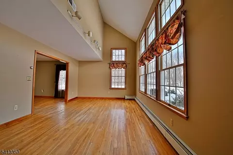 2 Marc Dr, Wantage, NJ 07461 photo 9