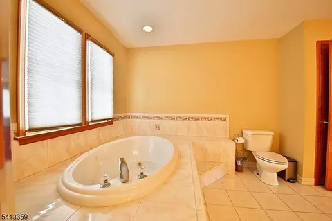 2 Marc Dr, Wantage, NJ 07461 photo 13
