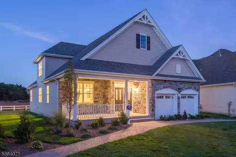 6 Leidl Cir, Hillsborough, NJ 08844