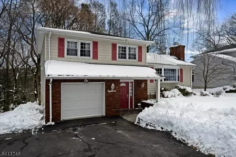 18 Stony Hill Ct, Butler, NJ 07405