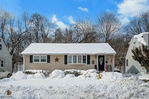 38 Post Ln, Riverdale, NJ 07457