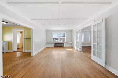 249 Parish Dr, Wayne, NJ 07470 photo 9