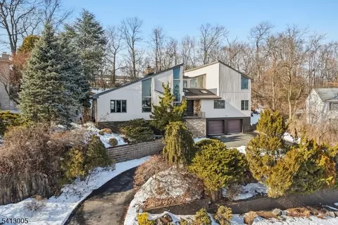 19 Skyline Dr, West Orange, NJ 07052