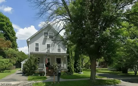 29 Broad St, Branchville, NJ 07826