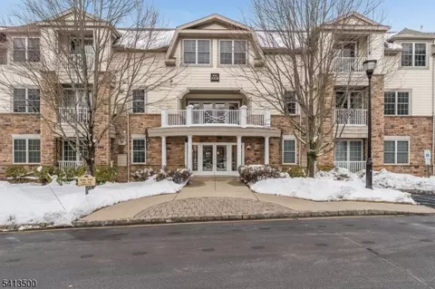 469 Victoria Dr #469, Bridgewater, NJ 08807