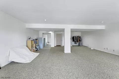 211 Warbler Dr, Wayne, NJ 07470 photo 38
