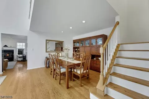 211 Warbler Dr, Wayne, NJ 07470 photo 7