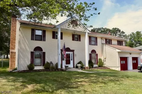 6 Pleasant Hill Rd, Succasunna, NJ 07876