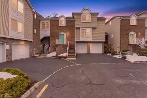 6 Whispering Way W Ondo, Berkeley Heights, NJ 07922