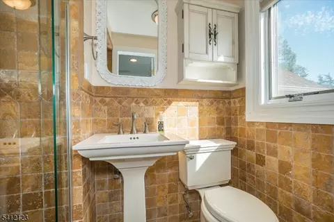 16 Lawrence Rd, Wayne, NJ 07470 photo 21